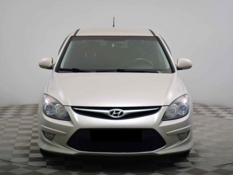 Автомобиль Hyundai, i30, 2010 года, MT, пробег 105664 км