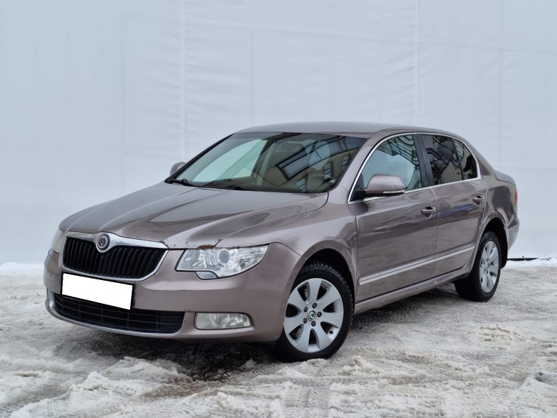 Автомобиль Skoda, Superb, 2011 года, AMT, пробег 230000 км