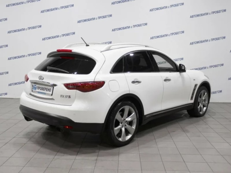 Автомобиль Infiniti, FX, 2011 года, AT, пробег 127719 км