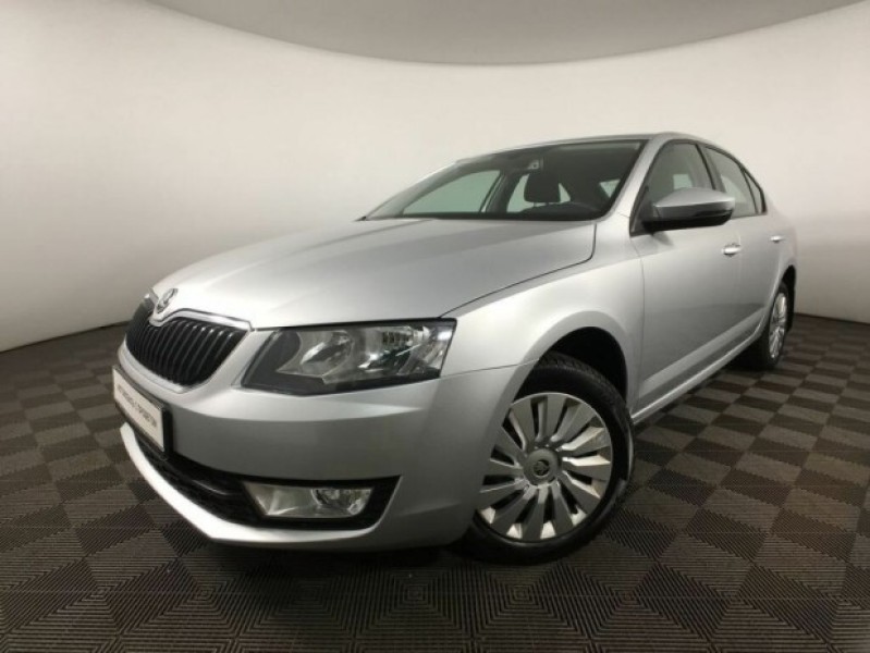 Автомобиль Skoda, Octavia, 2014 года, AMT, пробег 33892 км