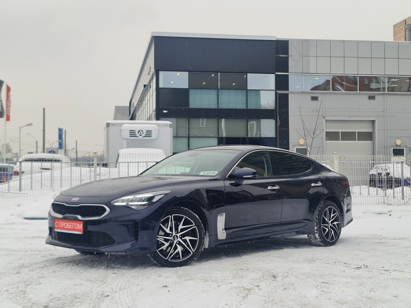 Автомобиль Kia, Stinger, 2021 года, AT, пробег 21800 км