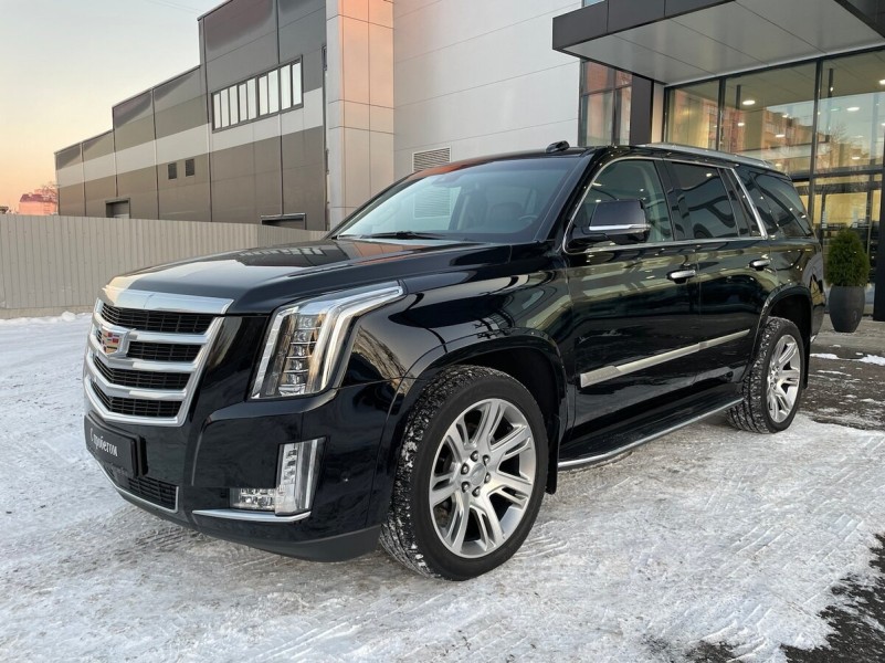 Автомобиль Cadillac, Escalade, 2018 года, AT, пробег 67063 км