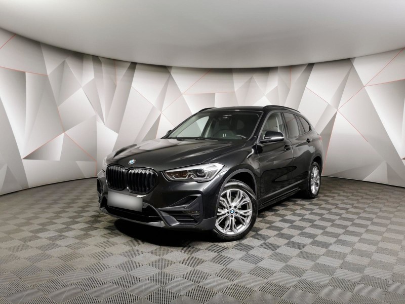 Автомобиль BMW, X1, 2019 года, AT, пробег 42915 км