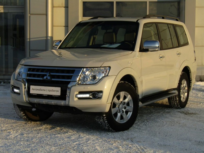 Автомобиль Mitsubishi, Pajero, 2017 года, AT, пробег 27000 км