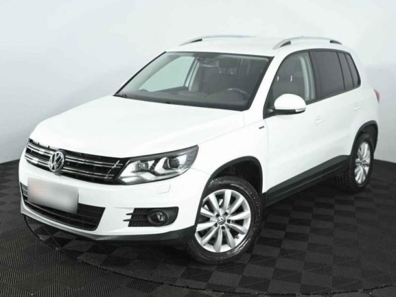 Автомобиль Volkswagen, Tiguan, 2016 года, AMT, пробег 45178 км