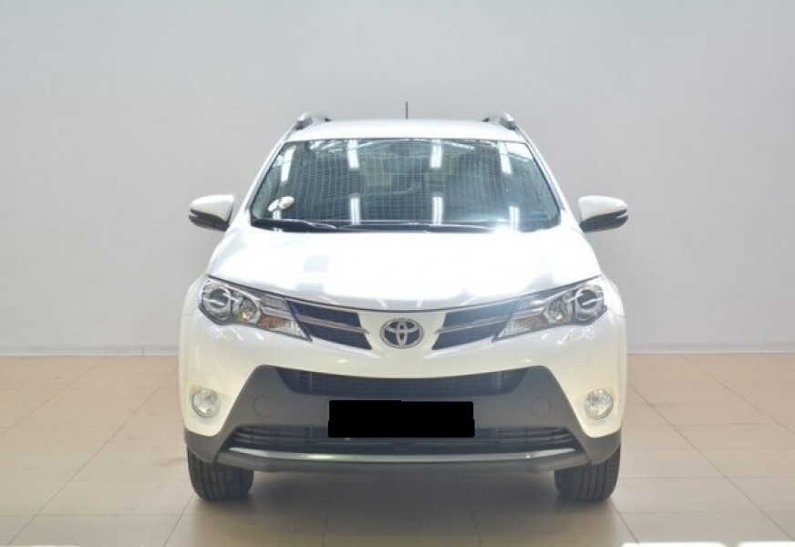 Автомобиль Toyota, RAV4, 2015 года, VT, пробег 50640 км