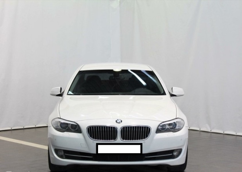 Автомобиль BMW, 5 серии, 2011 года, AT, пробег 156520 км