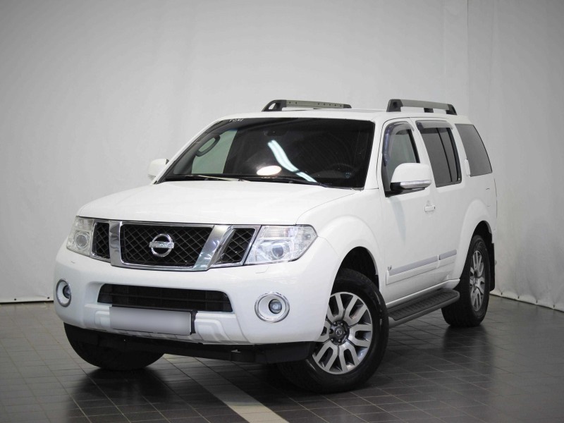 Автомобиль Nissan, Pathfinder, 2011 года, AT, пробег 193000 км