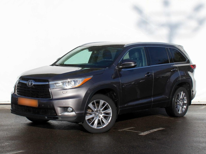 Автомобиль Toyota, Highlander, 2015 года, AT, пробег 92377 км