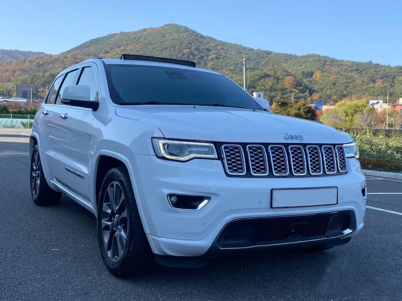 Автомобиль Jeep, Grand Cherokee, 2018 года, AT, пробег 36000 км