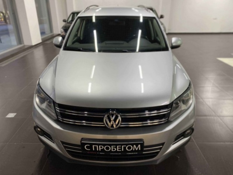 Автомобиль Volkswagen, Tiguan, 2012 года, AMT, пробег 96877 км