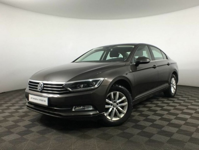 Автомобиль Volkswagen, Passat, 2016 года, AMT, пробег 51423 км