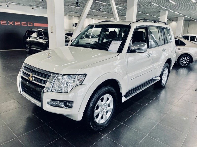 Автомобиль Mitsubishi, Pajero, 2021 года, AT, пробег 40 км