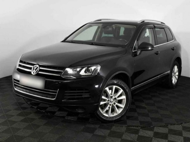 Автомобиль Volkswagen, Touareg, 2013 года, AT, пробег 180359 км