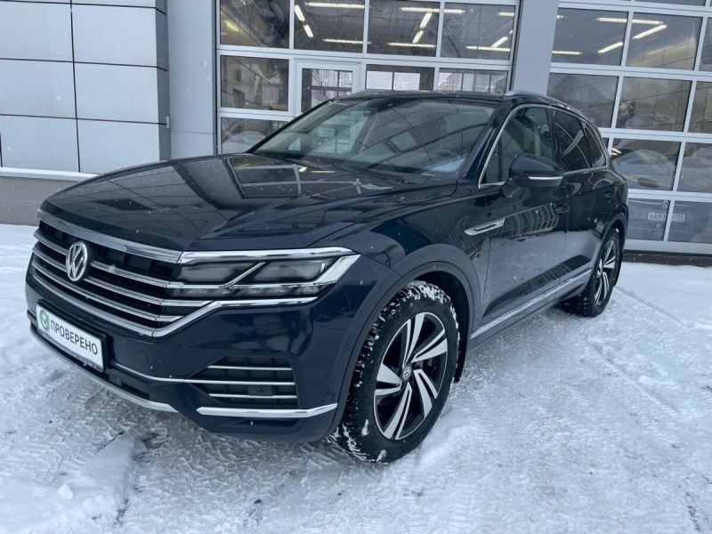 Автомобиль Volkswagen, Touareg, 2018 года, AT, пробег 137130 км