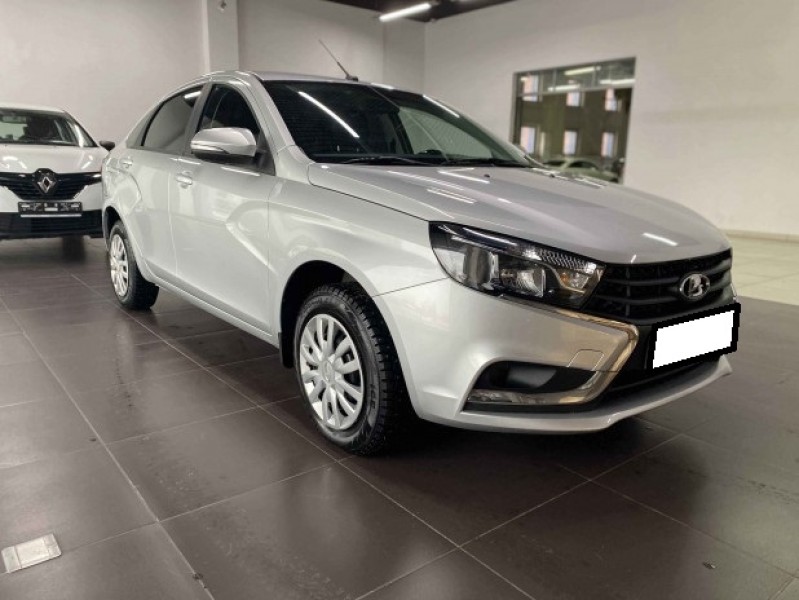 Автомобиль LADA (ВАЗ), Vesta, 2018 года, MT, пробег 29013 км