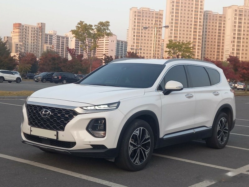 Автомобиль Hyundai, Santa Fe, 2018 года, AT, пробег 76431 км