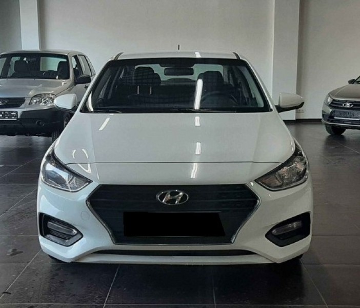 Автомобиль Hyundai, Solaris, 2019 года, AT, пробег 23403 км