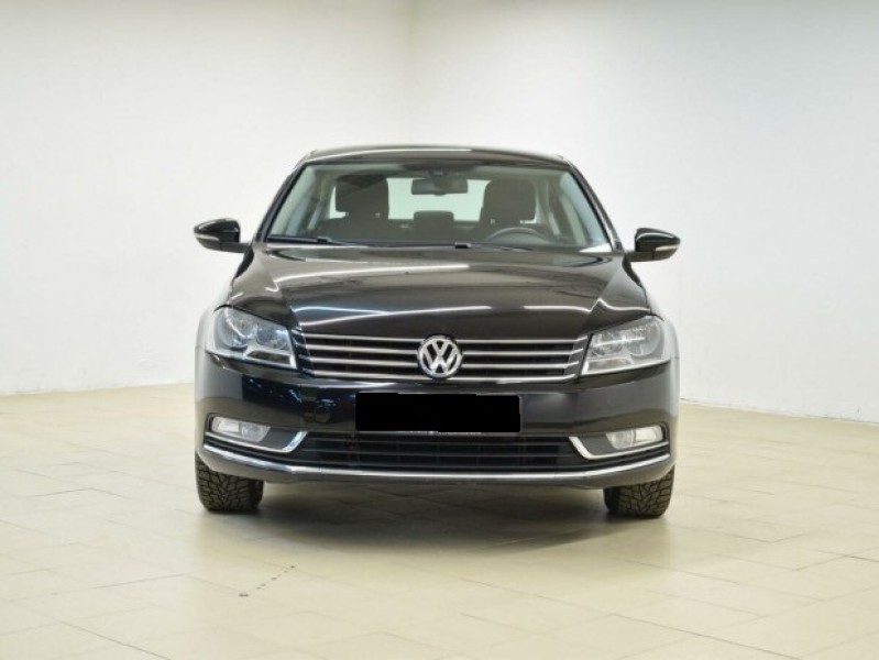 Автомобиль Volkswagen, Passat, 2013 года, AMT, пробег 71098 км