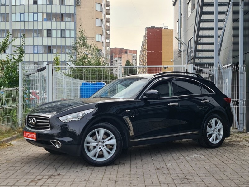 Автомобиль Infiniti, QX70, 2015 года, AT, пробег 75500 км