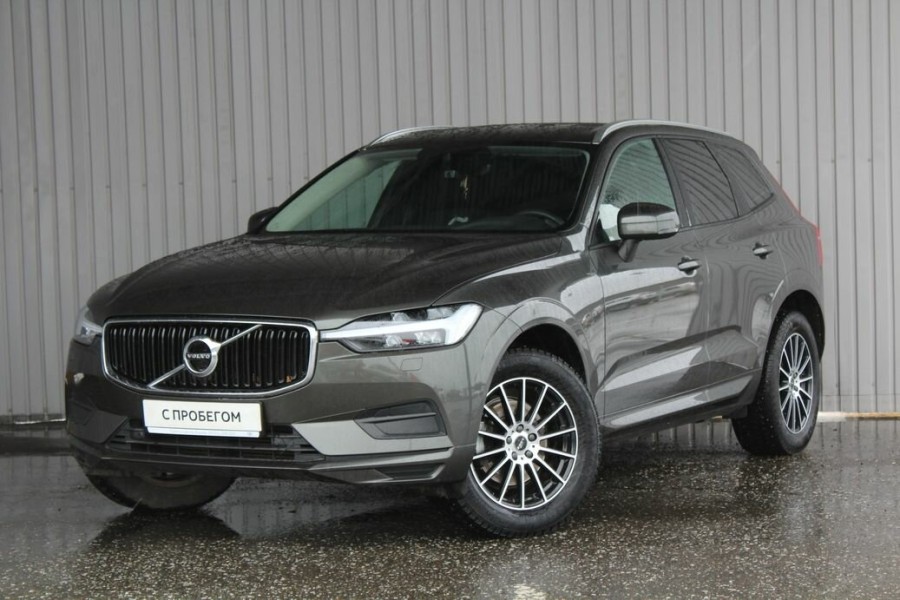 Автомобиль Volvo, XC60, 2021 года, AT, пробег 35600 км