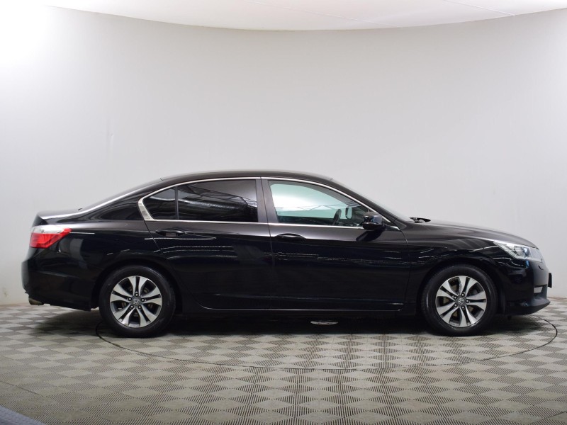 Автомобиль Honda, Accord, 2013 года, AT, пробег 165459 км