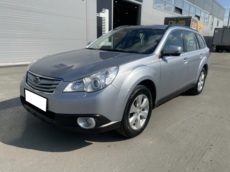 Автомобиль Subaru, Outback, 2013 года, VT, пробег 52000 км